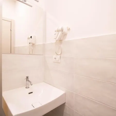 3 Bagni 7 Posti Wi-fi Ac Centro Culla Apartman *