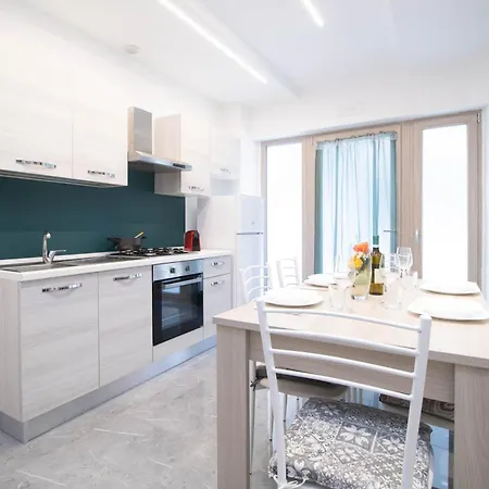 3 Bagni 7 Posti Wi-fi Ac Centro Culla
