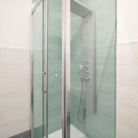 3 Bagni 7 Posti Wi-fi Ac Centro Culla Apartman