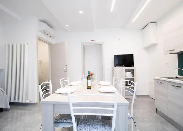 3 Bagni 7 Posti Wi-fi Ac Centro Culla