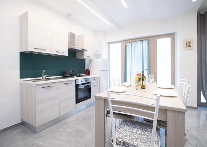 3 Bagni 7 Posti Wi-fi Ac Centro Culla