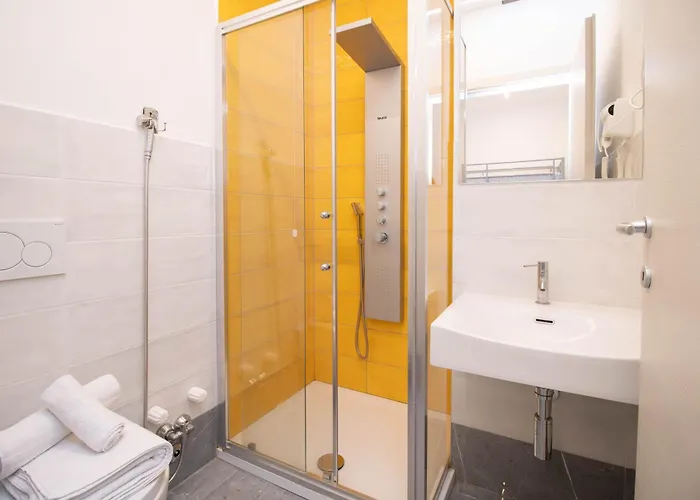 3 Bagni 7 Posti Wi-fi Ac Centro Culla *